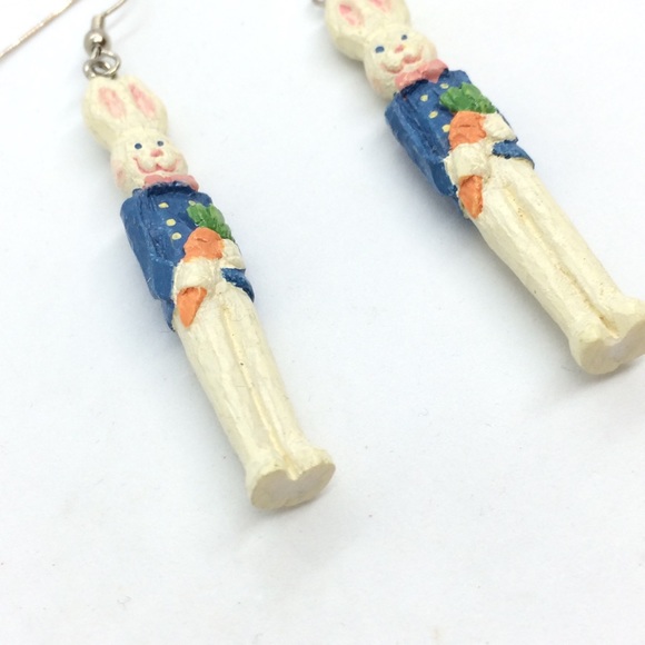 !!SOLD!! WOOD CARVED EASTER RABBIT BUNNY EARRINGS MAN - Picture 8 of 8